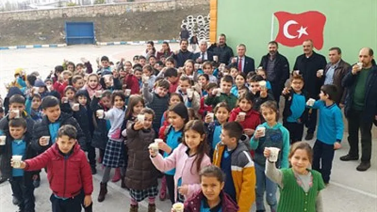 Öğrenciler ASKF'ye çorba ikram etti