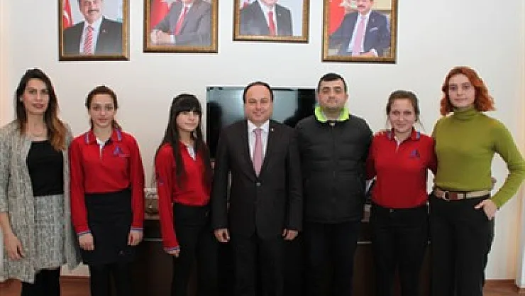 Öğrenciler sordu, Serteser cevapladı – Kocatepe Gazetesi