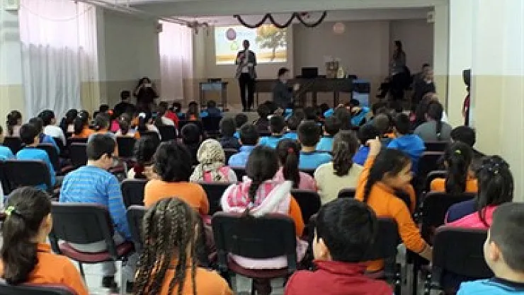 Öğrencilere ve velilere çevre bilinci anlatıldı