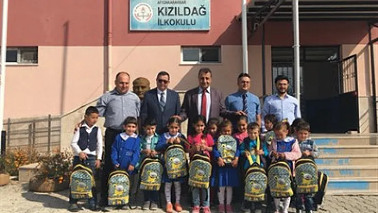 Öğrencilerin çantaları PTT'den – Kocatepe Gazetesi
