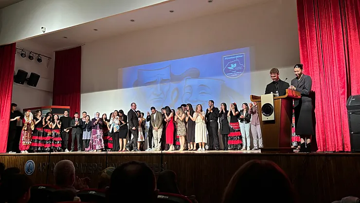 Öğrencilerin Sanat Gecesi Performansı Beğenildi