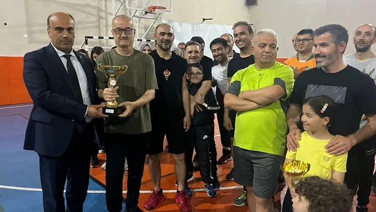 Öğretmenler Arası Voleybol Turnuvası Sona Erdi