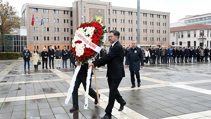Öğretmenler Günü Dolayısıyla Çelenk Sunma Töreni Gerçekleştirildi