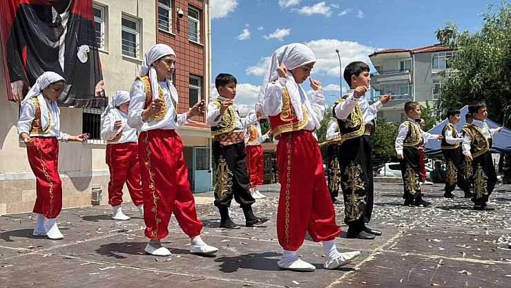 Okul Bahçesi Şenlik Alanına Döndü