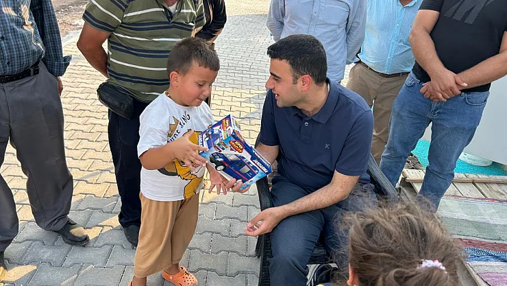 Osmaneli Kaymakamı Abdüssamed Kılıç Yangından Etkilenen Vatandaşlarla Buluştu