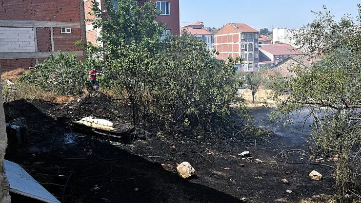 Ot Yangını Kısa Sürede Kontrol Altına Alındı