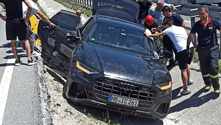 Otomobil boş su kanalına devrildi: 1 yaralı