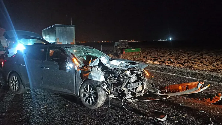 Otomobille Çarpışan Traktörün Sürücüsü Yaralandı