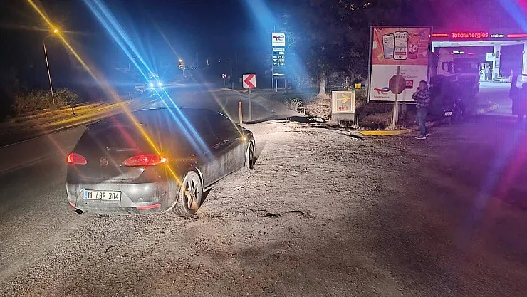 Otomobille Motosiklet Çarpıştı, 1 Kişi Yaralandı