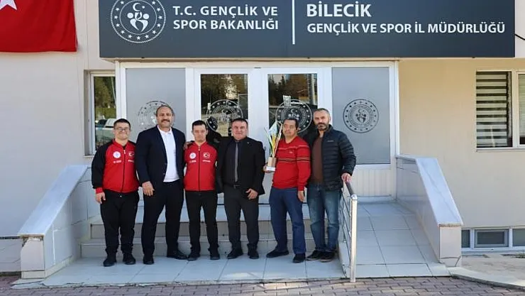 Özel Sporcular Down Sendromlu Basketbol Milli Takımı Bilecik'te