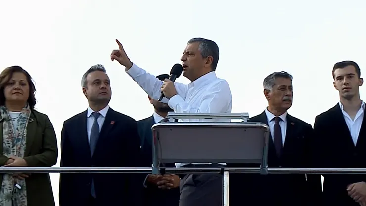 Özgür Özel'den Afyon'da Sert Çıkış: Hükümet Bu Şehri Unuttu!