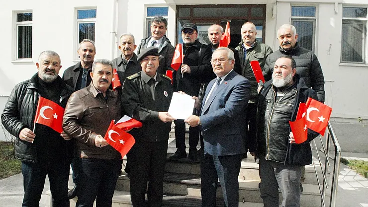 Pehlivanlardan askere destek