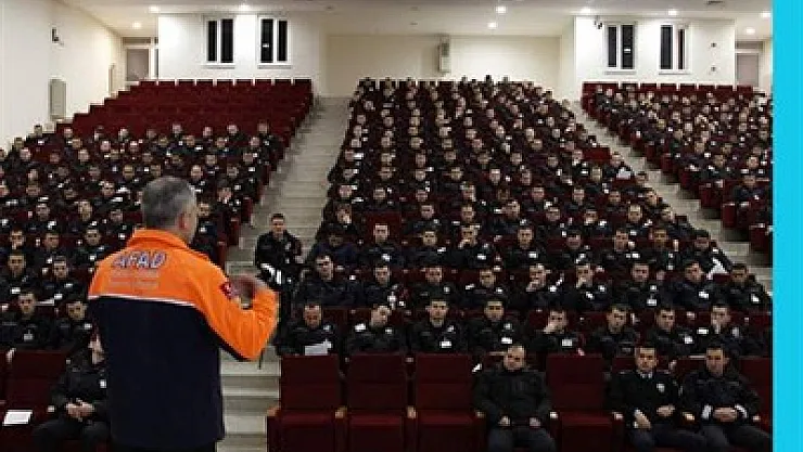 Polis adaylarına afet eğitimi verildi