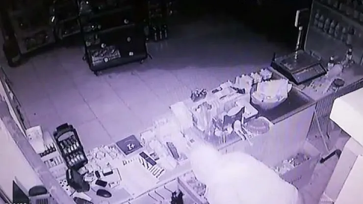 Polis titiz çalıştı, tekel soyguncuları yakalandı