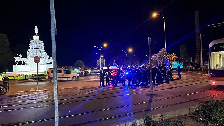 Polise, 'Bana Beyefendi De' Diyen Alkollü Şahıs Gözaltına Alındı