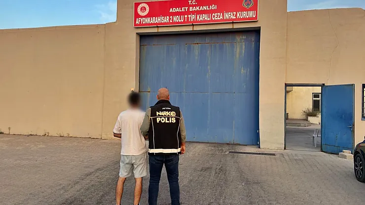 Polisten Nokta Atışı! Aranan Hükümlü Yakalandı