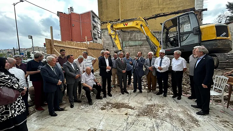 Prof. Dr. Eroğlu, Müteahhitten Söz Alma Geleneğini Sürdürdü