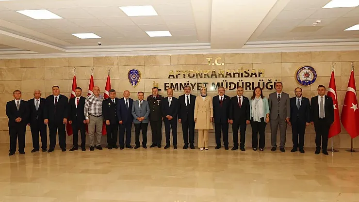 Protokol Emniyet Mensuplarıyla Bayramlaştı