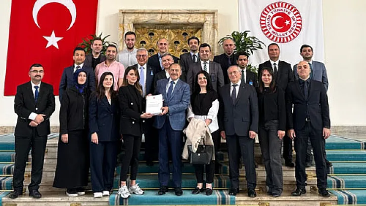 “Raporumuz depremlerin afete dönüşmemesinde yol haritası olacak”
