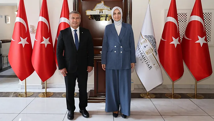 Rektör Adıgüzel'den Afyon Valisi Ve Rektörlerine Ziyaret