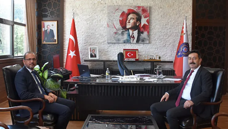 Rektör Okumuş, Temiz  ve Kırgel'i ziyaret etti