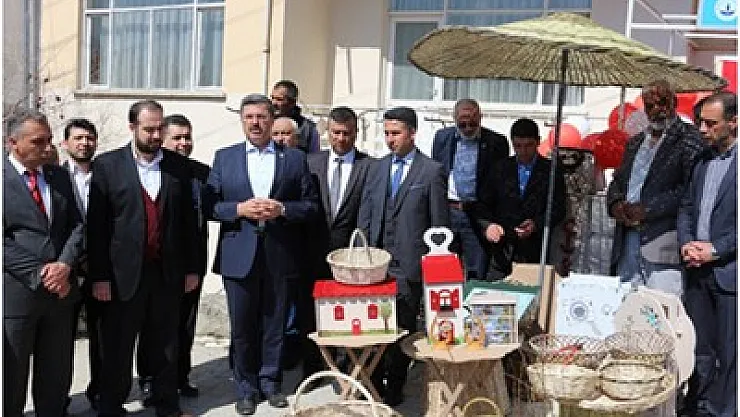 Roman vatandaşlar için Sepet Örücülüğü kursu açıldı