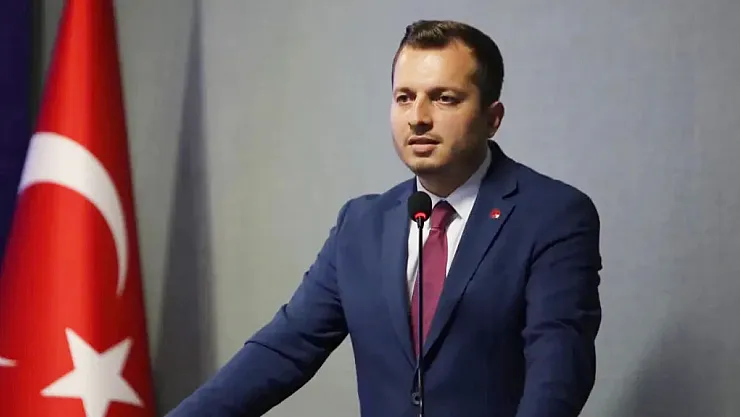 Saadet Partili Karataş: Okumuş Adam, Tarımı Bitirdik Diyemiyor