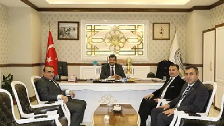 Saçkan, İscehisar ve Bolvadin’i ziyaret etti