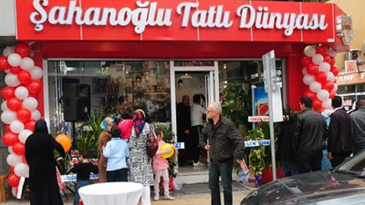 Şahanoğlu tatlı dünyası hizmette – Kocatepe Gazetesi