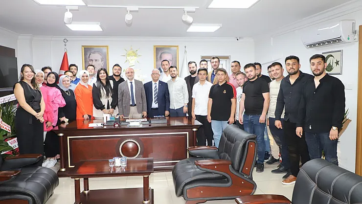 Şahin, 'Aydınlık Yarınlar' Mesajı Verdi