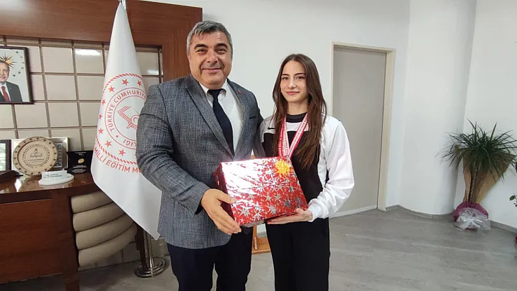 Şampiyon Malkoç, Müdür Sünnetci'yi Ziyaret Etti