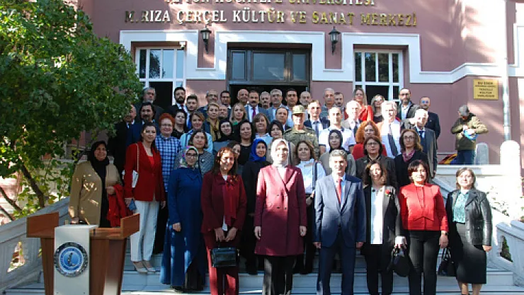 'Sanatçıların tarihe bakışı toplumun ruhuna dokunur'