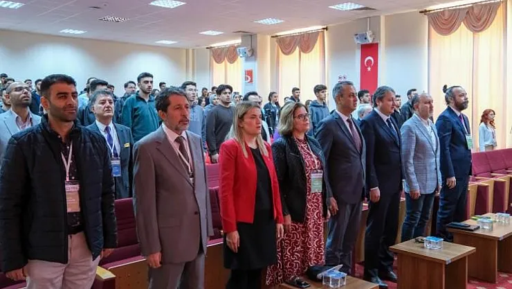 Sanayiden Yeşil Dönüşe: BŞEÜ'de Sürdürülebilirlik Zirvesi