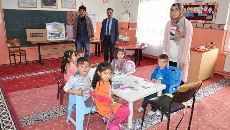 Sandıklı'da Köy Yaşam Merkezileri eğitime başladı