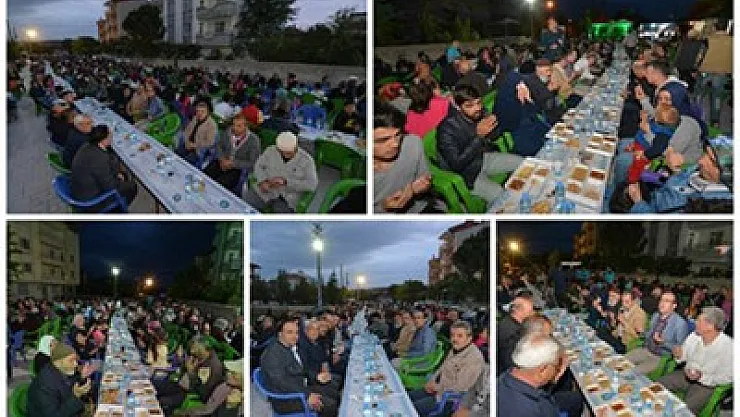 Sandıklı'da mahalle iftarlarına devam – Kocatepe Gazetesi