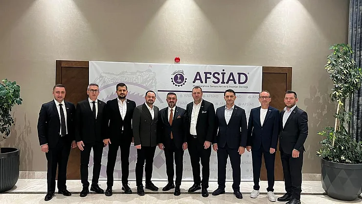 Sayın: Afyon'dan giden iş insanlarının şehre gelmesi için mücadele ediyoruz