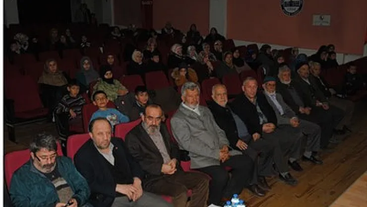Şehitler ve şehadete sadakat konuşuldu
