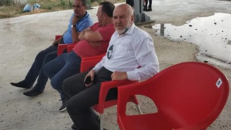Sel ve Yönetim maçları izledi