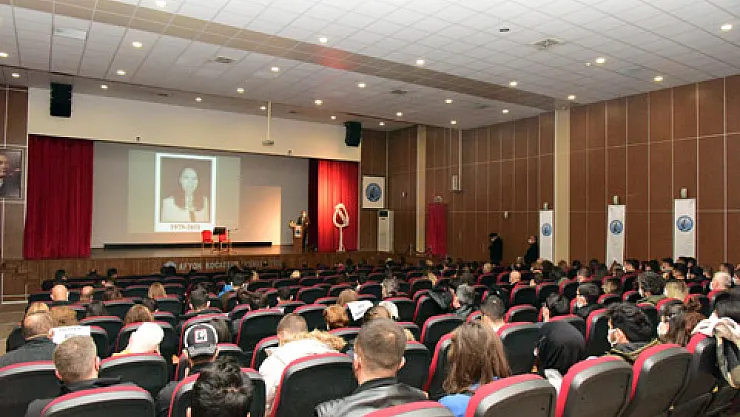 Sevilen hoca anıldı