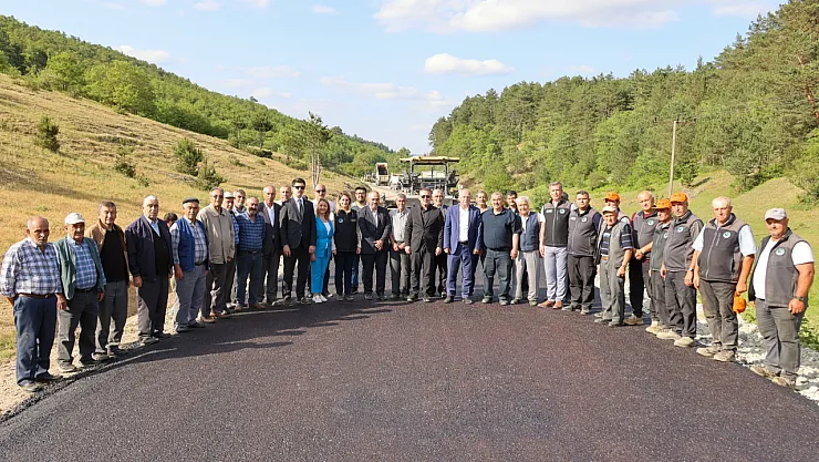Sezonun İlk Asfaltını Vali Sözer Attı