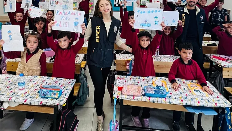 SİBERAY Ekibinden Öğrencilere 'Güvenli İnternet' Eğitimi