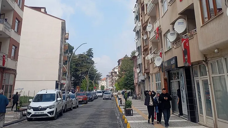 Simav'da Peş Peşe Depremler Korkuttu