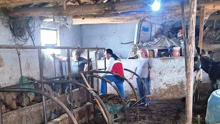 Simav Esenbağ Köyü'nde Sel Ve Su Baskınından Zarar Gören Tarım Alanları Tespit Edildi