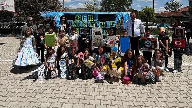 Sinanpaşa'da Öğrencilerden Örnek Etkinlik