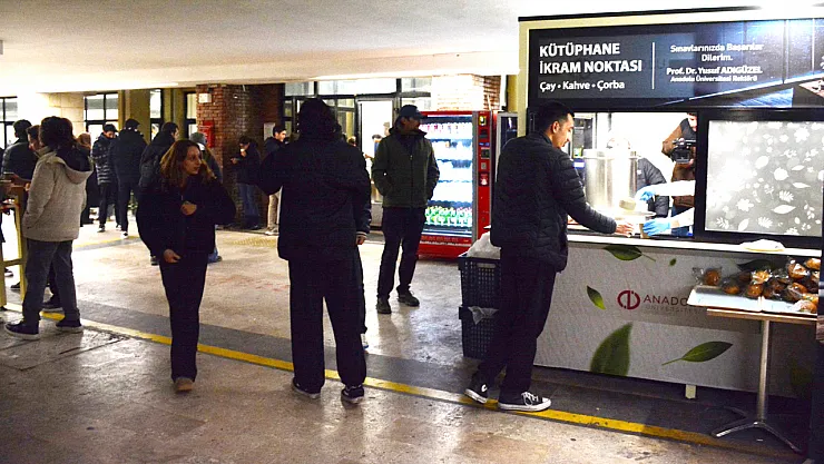 Sınav Haftasında Öğrencilere Sıcak Bir Mola