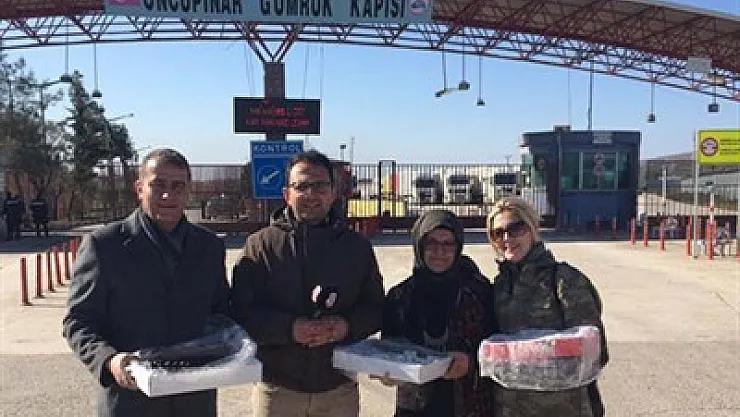 Sınırda Afyon Lokumu ikram edildi