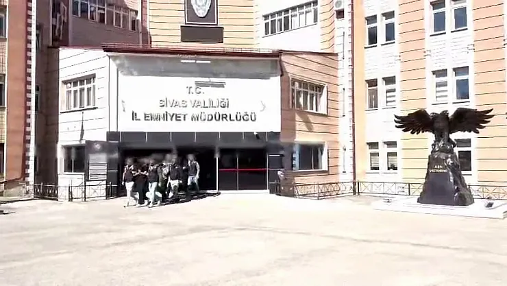Sivas'tan Afyon'a Uzanan Dolandırıcılık Ağı Çökertildi