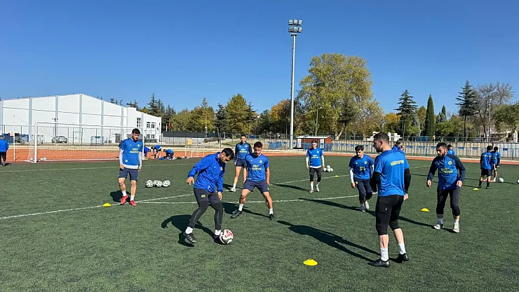 Söğütspor Zorlu Maçın Hazırlıklarını Tamamladı
