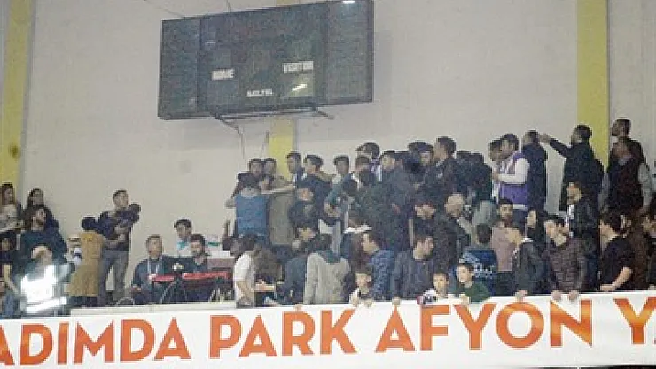 Spor camiası 'tirübün terörü'ne karşı tek yürek