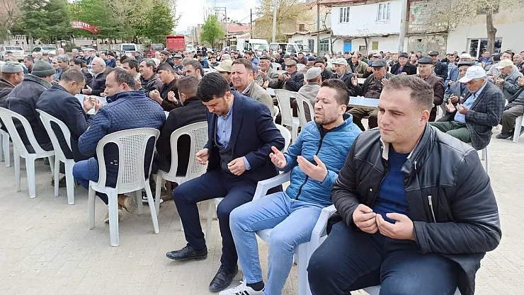 Şuhut-Atlıhisar’da köylüler kurban kesip yağmur duası ettiler